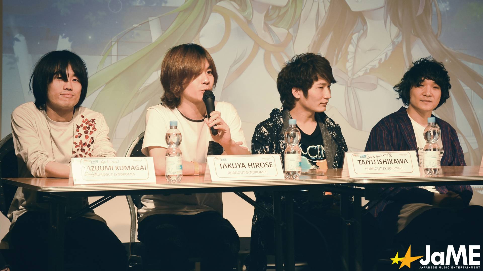 BURNOUT SYNDROMES und Ishizwaki Huwie beim letzten Q&A der Animesse 2019